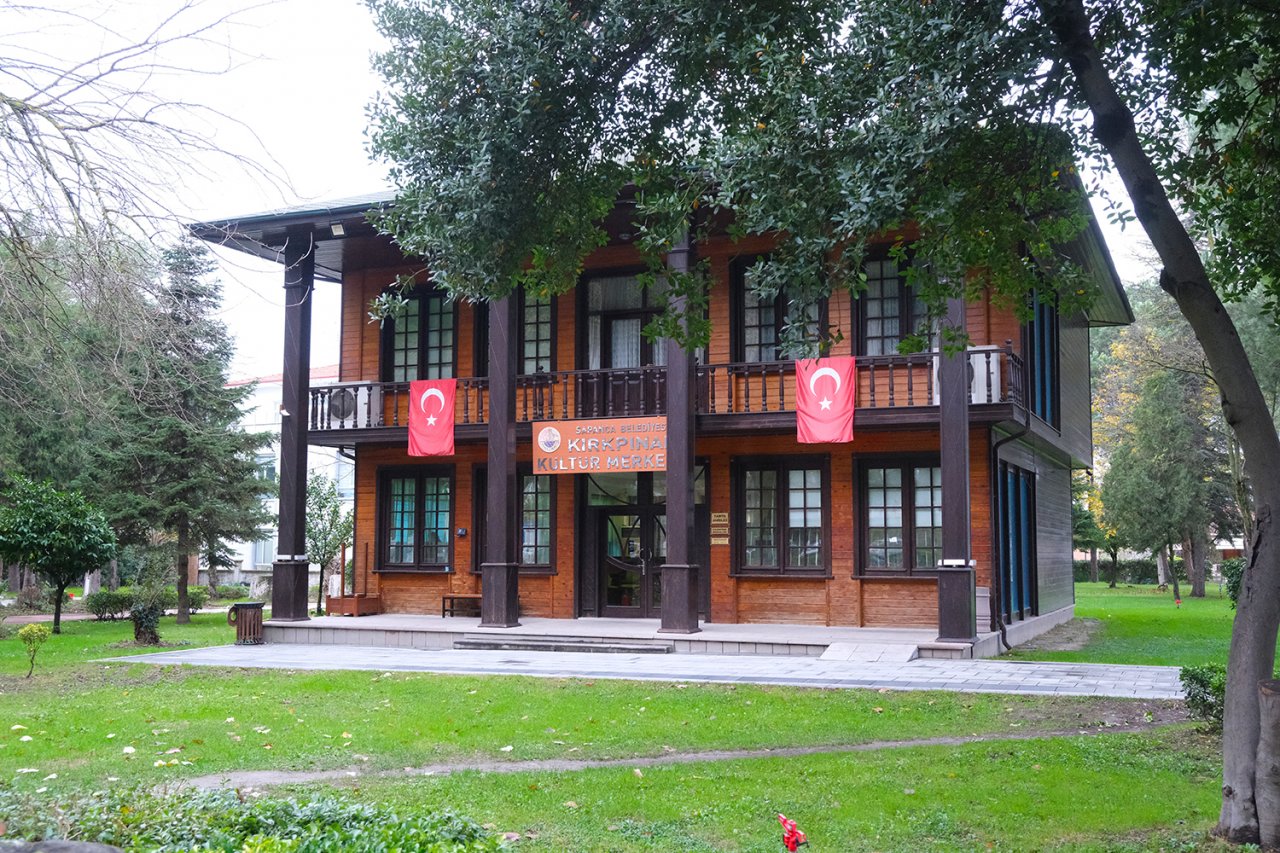 Kırkpınar Kültür Merkezi