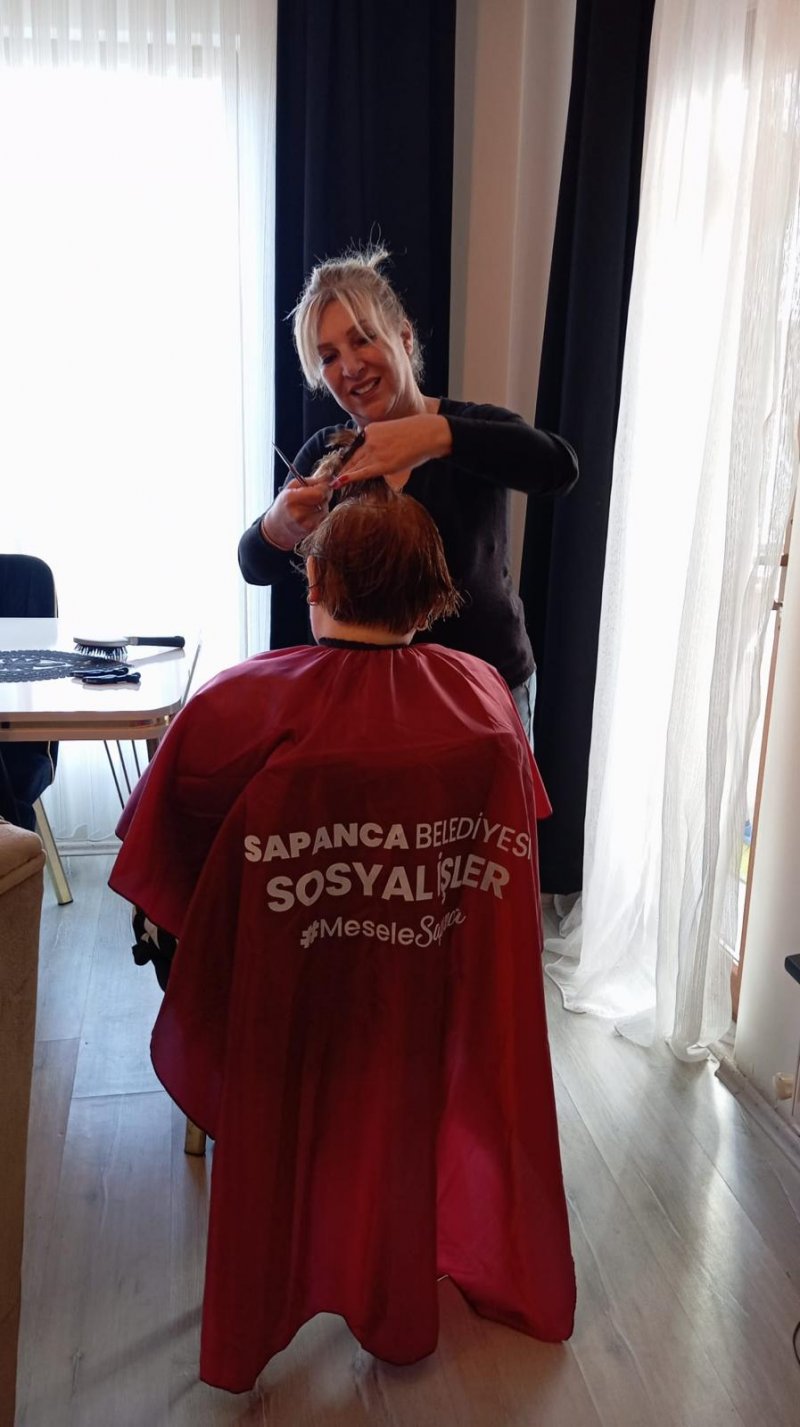 Sapanca Belediyesi'nden Yaşlı ve Hastalara Ücretsiz Kişisel Bakım Hizmeti