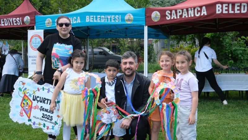Sapanca’da Gökyüzü Çocukların Renkli Hayalleriyle Şenlendi